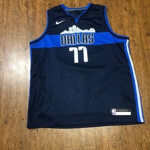 Dallas Maverick Luka Doncic Jersey